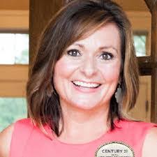 Alicia Winstead's Instagram, Twitter & Facebook