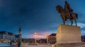 Unirea făcută de mihai viteazul a fost prima unire din europa, abia peste vreo 200 de ani a urmat o unire în italia. Statuia Lui Mihai Viteazul Subiect De RacÄ Intre JudeÈe De Ce A Fost DatÄ Jos