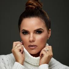 Rachel Dias's Instagram, Twitter & Facebook