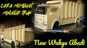Gambar ukuran miniatur truk.membuat miniatur truk bagi kalian yang senang berkreasi dan membuat kerajinan kerajinan dari barang bekas sepertinya tidak ada salahnya jika ikut mencoba cara membuat miniatur truk karena sesuai dengan judul di atas pada artikel kali ini saya akan memberikan tutorial bagi kalian pecinta truk mania yang ingin membuat miniatur truk yang mudah dengan menggunakan barang. Merakit Kabin Miniatur Truk Kayu Miniatur Trukkayu Membuatkabin By Maw Tv