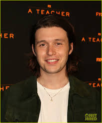 Kate Mara Debuts New Blonde Hair at 'A Teacher' Event with Nick Robinson!:  Photo 4565628