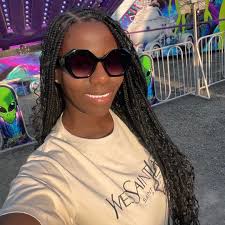 Hi! I want to feed my dogs homemade food but i want to make sure they're  getting all the nutrients they need. What do you all recommend? I have a  brown lab