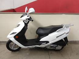 Comprar Suzuki Burgman 125 Branco 2014 em Botucatu-SP