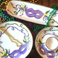 For a romantic yet elegant addition to your wedding reception, engagement party or bridal shower table, these white heart shaped wedding plates are perfect. Mardi Gras Ceramics Magnolia Creative Co