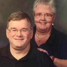 Pitcher: Hull Art Pottery Blush Pink Magnolia #H-11 USA 8.5” 1940s