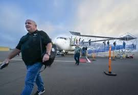 UPDATED: Council advances new airport fees, tables Siletz tribe agreement