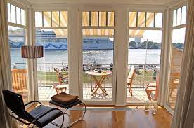 Die liebevoll eingerichtete ferienwohnung liegt direkt am alten strom (promenade) im schönen seebad warnemünde. Deutschland Ostsee Warnemunde Ferienwohnung Sherrytime 3 Hohe Dune Ref 49585 3 Objektnr 49585 3