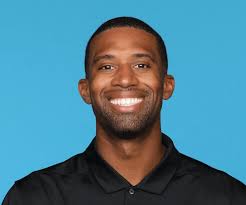 Hornets hire Charles Lee as head coach