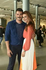 Catarina furtado quis que os mais novos sentissem a força daquele país. Catarina Furtado Dispensa O Marido E Bom Estar Sozinha Nacional Flash