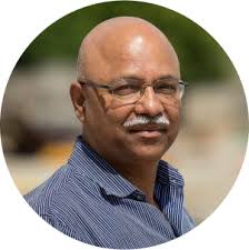 Introducing the new Associate Deans, Heads and Directors in the Faculty of  Arts