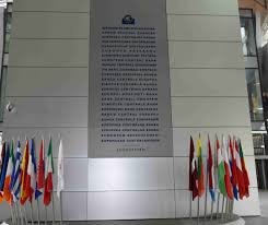 Principala atribuție a bce este menținerea stabilității prețurilor în zona euro și astfel, conservarea puterii de cumpărare a monedei unice. Europaischer Wirtschaftssenat Ees Economy Talks In Frankfurt 04 July 2016