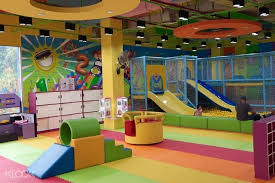 Cara menggambar dan mewarnai tema taman bermain dengan gradasi warna crayon oil pastel yang bagus dan mudahbelajar menggambar dan mewarnai. Tempat Wisata Di Bekasi Untuk Liburan Anak Anak Dari Taman Bermain Air Sampai Tempat Hiburan Indoor Klook Blog