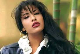 Selena gomez's latest instagram photo made her look just like her namesake selena quintanilla. Selena Quintanilla S Best Throwback Pictures Mamaslatinas Com