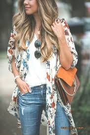 Le komon est le kimono en soie le plus informel. Tendance Mode 27 Meilleurs Kimonos Tendances De La Saison 2020 En Photos
