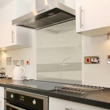 clear toughened glass splashback heat