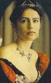 Rabaul Daily Photo: Emma, Queen of the South Seas