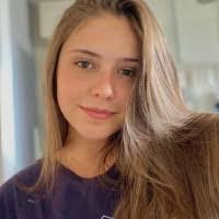 Sara Engel's Instagram, Twitter & Facebook