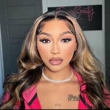 Clemmie Trigg's Instagram, Twitter & Facebook