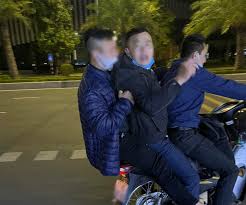 Vụ trêu ghẹo, hành hung thủng màng nhĩ cô gái trẻ ở Hà Nội: 'Người nhà xin  giảng hoà nhưng tôi chưa đồng ý'