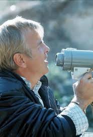 Un ricordo di Paolo Panelli nato a Roma il 15 luglio 1925. Ha iniziato la  sua carriera teatrale dopo essersi diplomato presso l'Accademia Nazionale  d'Arte Drammatica di Roma e aver mosso i