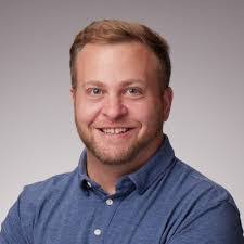 Leonard Huddleston's Instagram, Twitter & Facebook