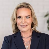 Emily Wilcox's Instagram, Twitter & Facebook