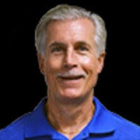 Holly Henn's Instagram, Twitter & Facebook