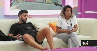 Marisa descai-se em frente a Leandro e deixa Pedro Jorge em pânico - Secret  Story - TVI