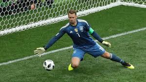 Manuel neuer, 35, from germany bayern munich, since 2011 goalkeeper market value: Manuel Neuer Privat So Tickt Der Fc Bayern Torhuter Abseits Des Rasens News De