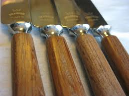 Vi hjelper deg å velge blant 11 varer. 4 Kniver Skaugum Teak Epla