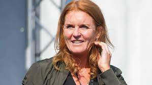 Sarah ferguson, duchess of york, to publish first historical romance novel. Sarah Ferguson Spricht Uber Meghan Harry Diana Ware Sehr Stolz