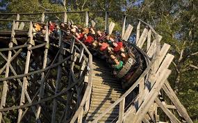 The event begins in late september and runs through late october. Dollywood In Pigeon Forge Tn Dollywood Theme Park Rides Shows