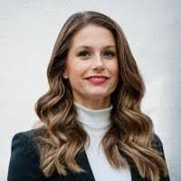 Lori Barczak's Instagram, Twitter & Facebook