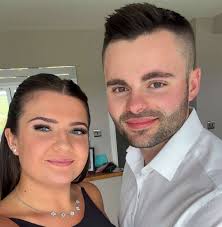 Suffolk 9-6 Bedfordshire. We had 12 players representing the County today  ❤️ Suffolk Ladies 1-2 Bedfordshire Ladies Sophie Attwater (9.14) 3-1 (9.48)  Lauren Todd Chloe Green (14.95) 1-3 (15.11) Lexi-Jayne Rooksby Gracie