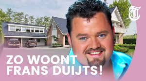 Nu rachel hazes bezig is met een stuk grond in barcelona, doemt de vraag op hoe rijk is zij eigenlijk is. Zo Woont Frans Duijts In Zijn Miljoenenvilla
