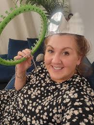 Happy New Knitting Year🥂 My christmasproject in leftover yarn!