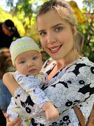 Danielle Ahearn's Instagram, Twitter & Facebook