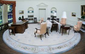 Tour The Oval Office For Design Inspiration Through The Decades The Finishing Touch White Office Decor Office Decor Professional Chic Office Decor