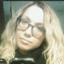 L'Hospital Vall d'Hebron de Barcelona ha incorporat la lectura com a  tractament per a nadons ingressats a l'UCI de nounats, sobretot prematurs,  però també nascuts amb alguna patologia.