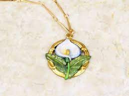 Calla Lily Flower Necklace Hand Painted Nature Jewelry Etsy Hand Painted Jewelry Jewelry Art Nature Jewelry