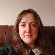 Lauren Bliss's Instagram, Twitter & Facebook