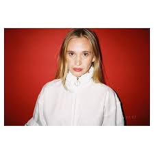 Born on october 3, 1981 in stockholm, sweden as anna vera vital. Pin Auf Fresh