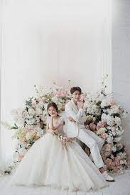 Studio Photography Lights Family Photography Instagram Hashtags Black And White Phot Wedding Photo Studio Korean Wedding Photography Wedding Photography