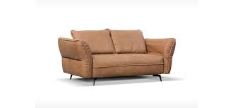 Softige Leichtigkeit Zum Bequemen Loungen Das 2 Sitzer Ledersofa Styles United Maila Ladt Dazu Ein Ideenhaus Rodemann Bochum Styl Ledersofa Sofa Sitzen