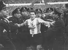 El segundo gol de maradona a los ingleses: Rimaba Con Brillo El Gran Ernesto Grillo El Grafico