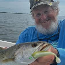 What a great day Darrell Keith and I had with Jimbo Keith out of Cedar Key,  Florida. Reds, trout and a few ladyfish kept us busy. @captjimbokeith  @relentlessknivesusa @starbrite_com @hydroglowmarinelights @mission.fishin  @pelagicgear #