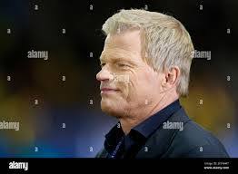 Yvette Khan's Instagram, Twitter & Facebook