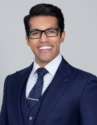 Francisco Abril's Instagram, Twitter & Facebook