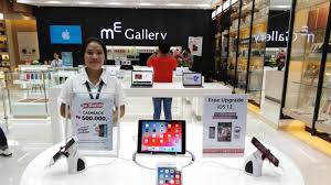 Yuk, ketahui daftar harga iphone terbaru yang bisa jadi panduan anda sebelum anda memutuskan membeli perangkat iphone yang anda inginkan! Me Gallery Buka Di Nipah Mall Ada Diskon Hingga 60 Persen Tribun Timur