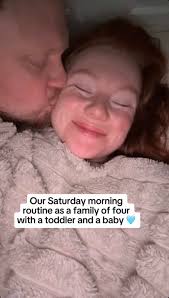 Morning Routine with Momcozy: A Cozy Look into Parenthood